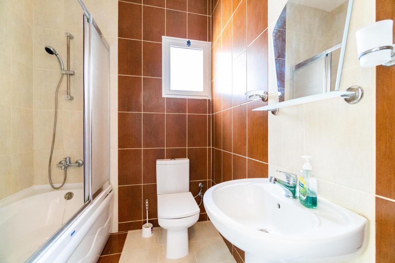 Beautiful & Quiet Two-Bedroom Apartment With Private Garden Lukomorye C1 Кіренія Екстер'єр фото