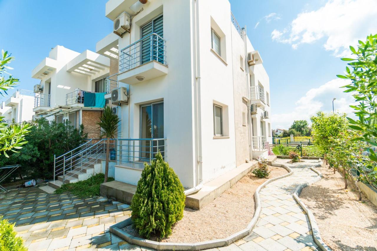 Beautiful & Quiet Two-Bedroom Apartment With Private Garden Lukomorye C1 Кіренія Екстер'єр фото
